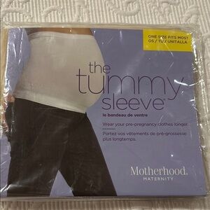 Motherhood Maternity White and Black Tummy Sleeve